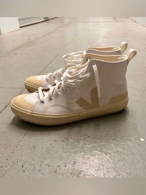 Veja High-Top Sneakers in Off-White & Cream